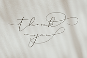Della Loisa, a Script Font by RT Studio (Thumbnail 10 of 10)