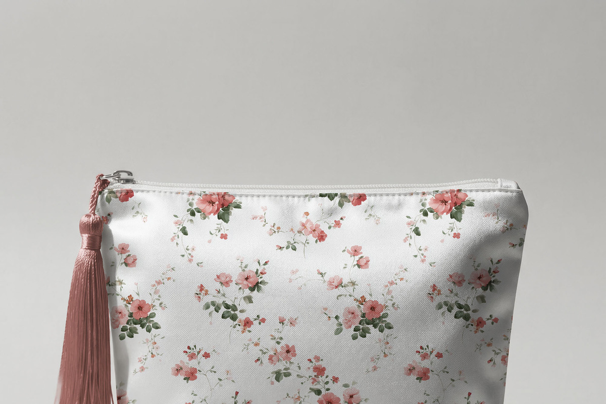 Satin Cosmetic Bag Mockup PSD, a Household Mockup by 1001 mockups (Photo 9 of 13)