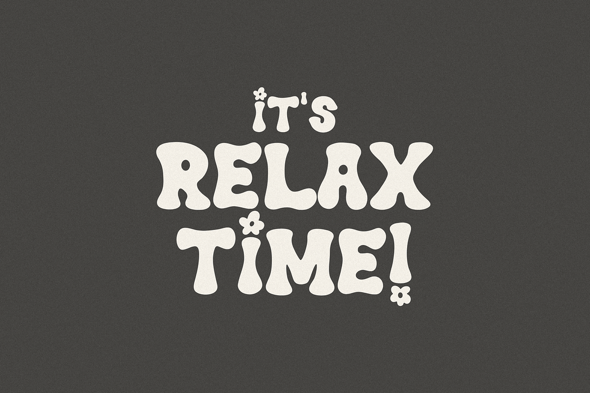 DAISY GROOVY Font, a Font by Nicolo Pumpkins (Photo 2 of 10)