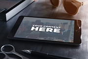 7 PSD Mock-ups, an iPhone Mockup by Egor Shkolnikov (Thumbnail 2 of 7)