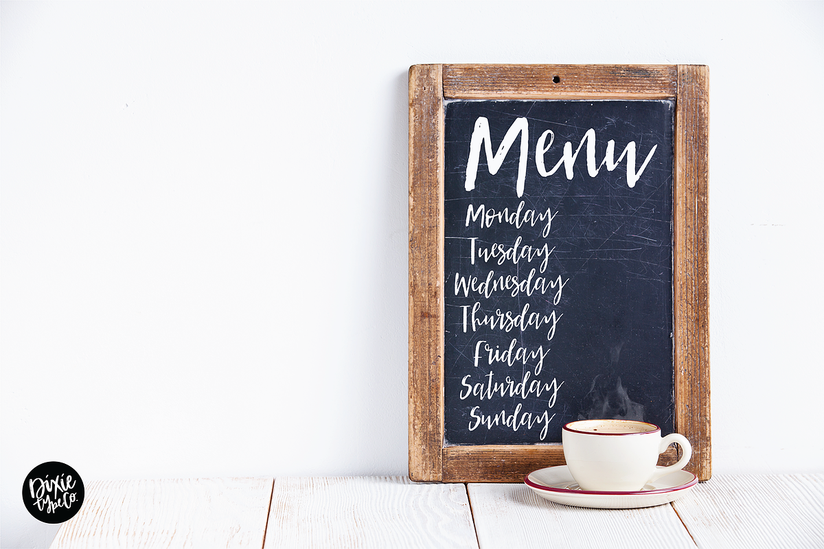 SAHARA a Distressed Script Font preview 4