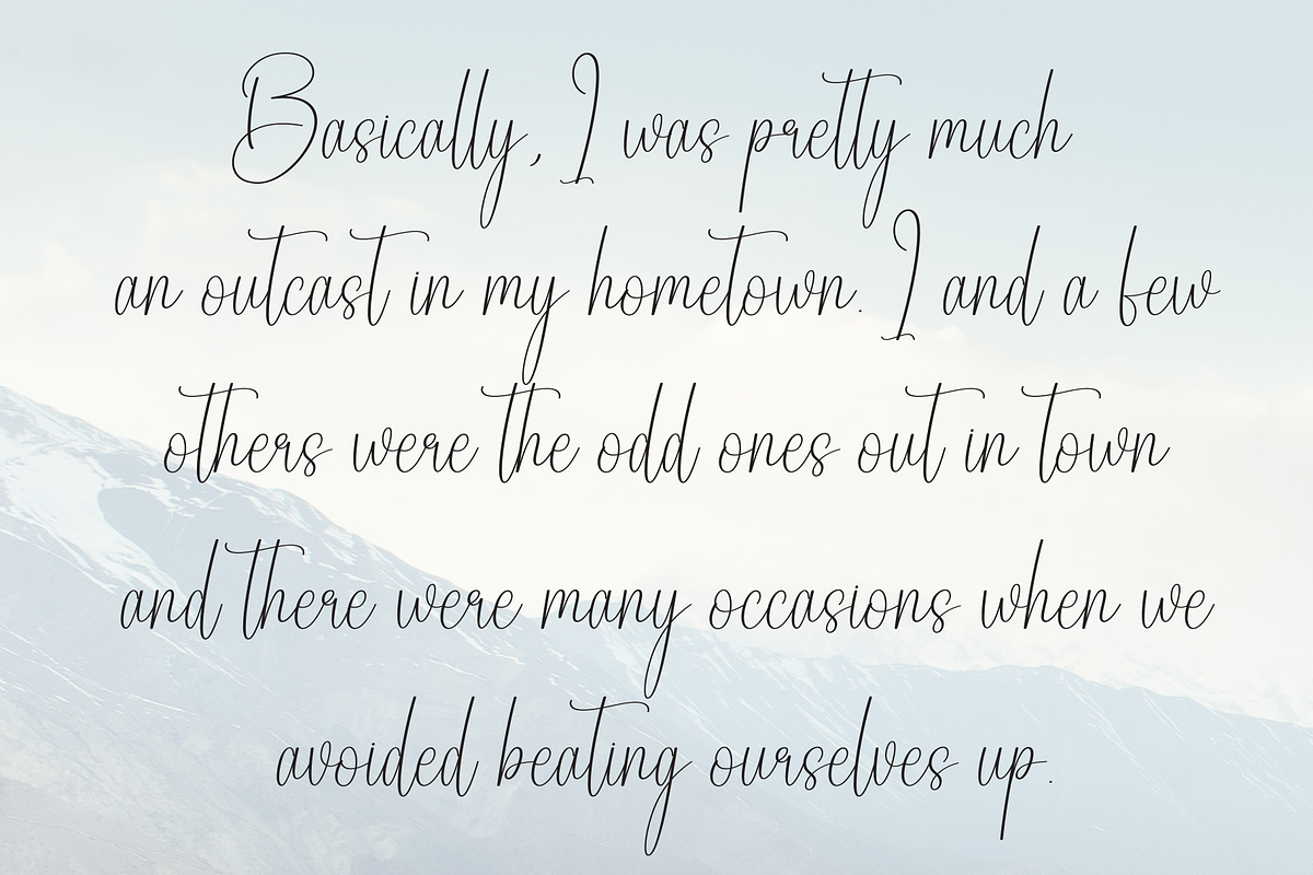 Chicago Downtown | Script Font, a Handwritten Font by Scratchones (Photo 6 of 9)