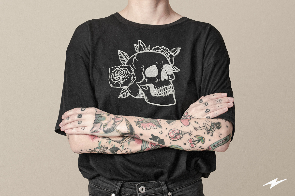 20 Retro Apparel Logos + Extra, an Education Illustration by Davide Bassu (Photo 9 of 16)
