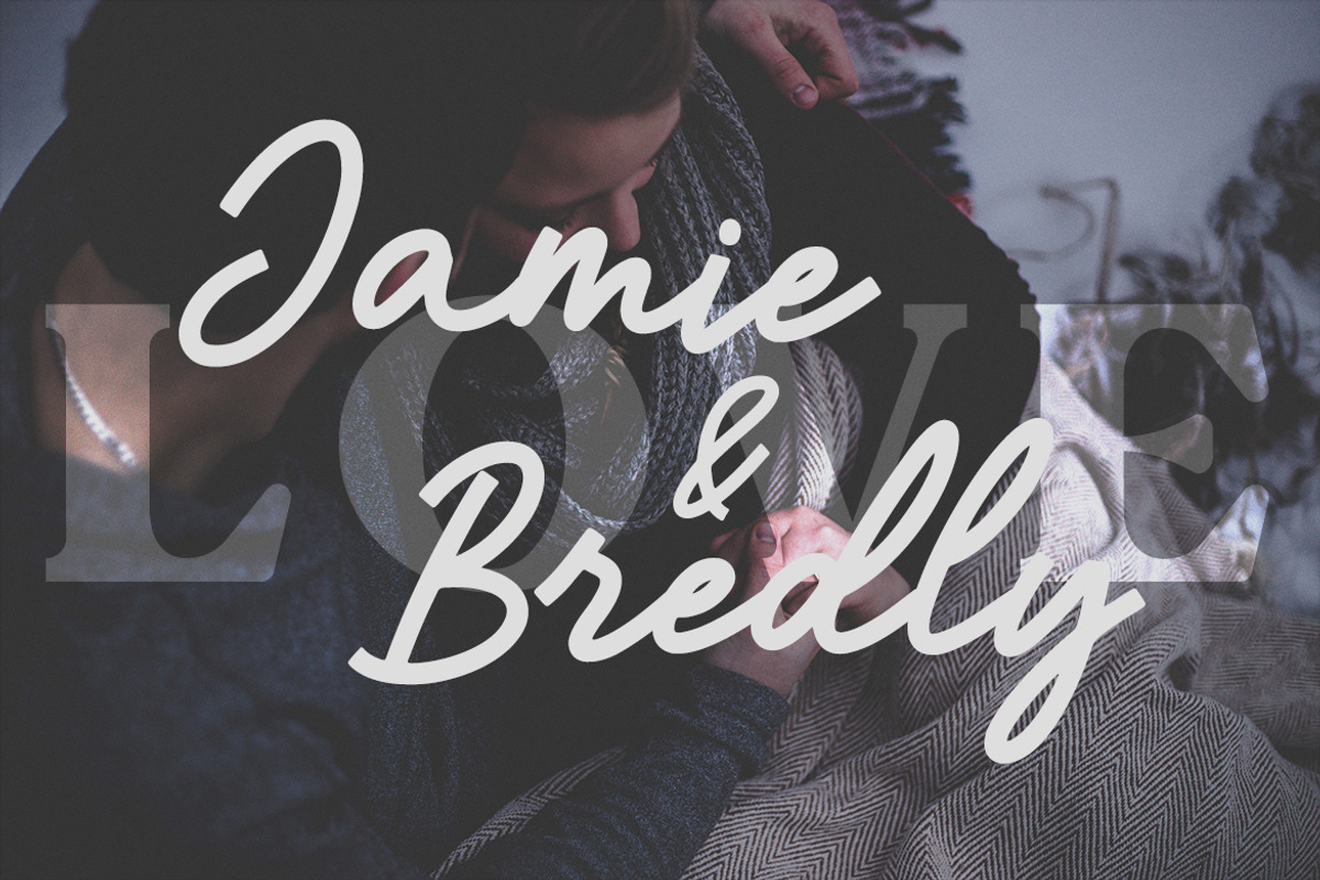 Santo James, a Script Font by kerismaker (Photo 4 of 10)