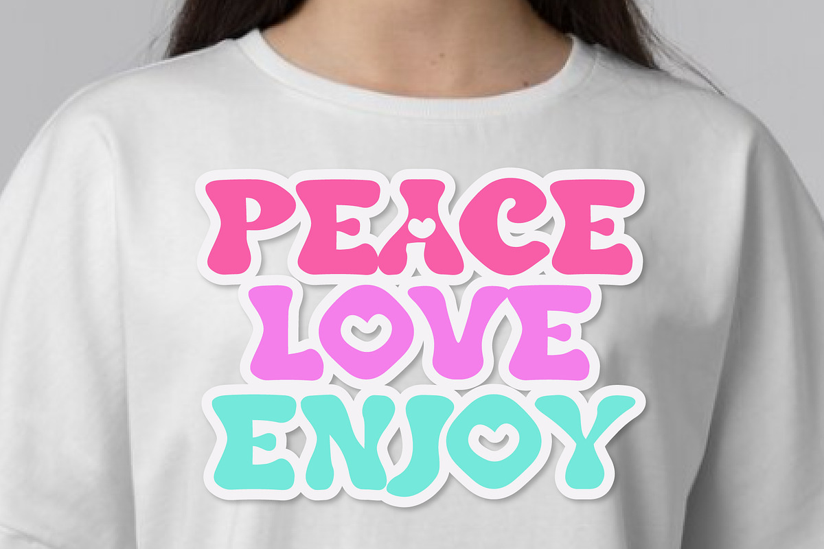 Bigger Heart Font, a Handwritten Font by KengGraphic (Photo 2 of 8)