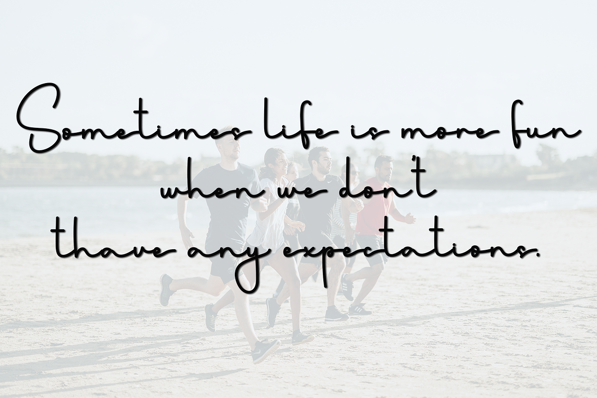 Ladybird, a Handwritten Font by InermediaSTUDIO (Photo 7 of 8)