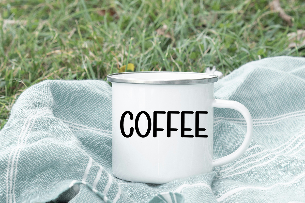 Happy Easter, a Sans Serif Font by InermediaSTUDIO (Photo 6 of 8)