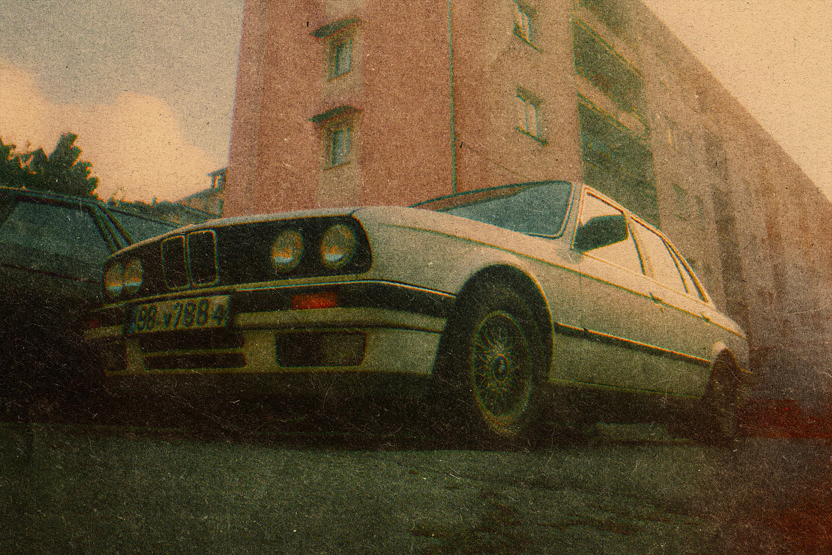 Vintage Printed Vibe Effect, a Layer Style Add-On by pixelbuddha.net (Photo 3 of 8)