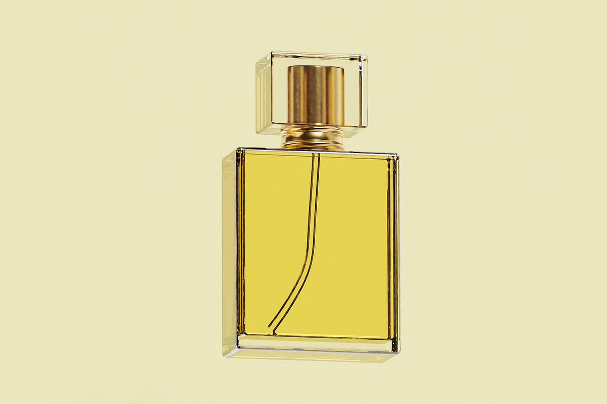 Perfume bottle, an Object 3D Model by fahad121 (Photo 2 of 5)