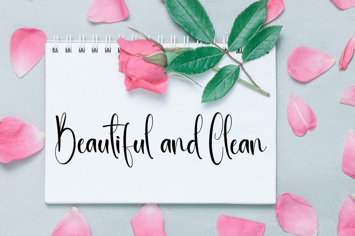 Blankets, a Handwritten Font by Creative Writting (Photo 5 of 7)