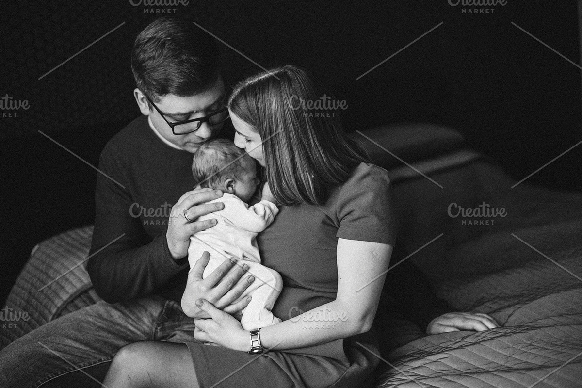 Family with newborn girl, a Person Photo by Viktoriya Isaeva (Photo 2 of 2)
