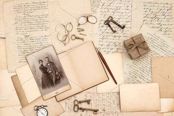 vintage accessories, letters, photo preview 2