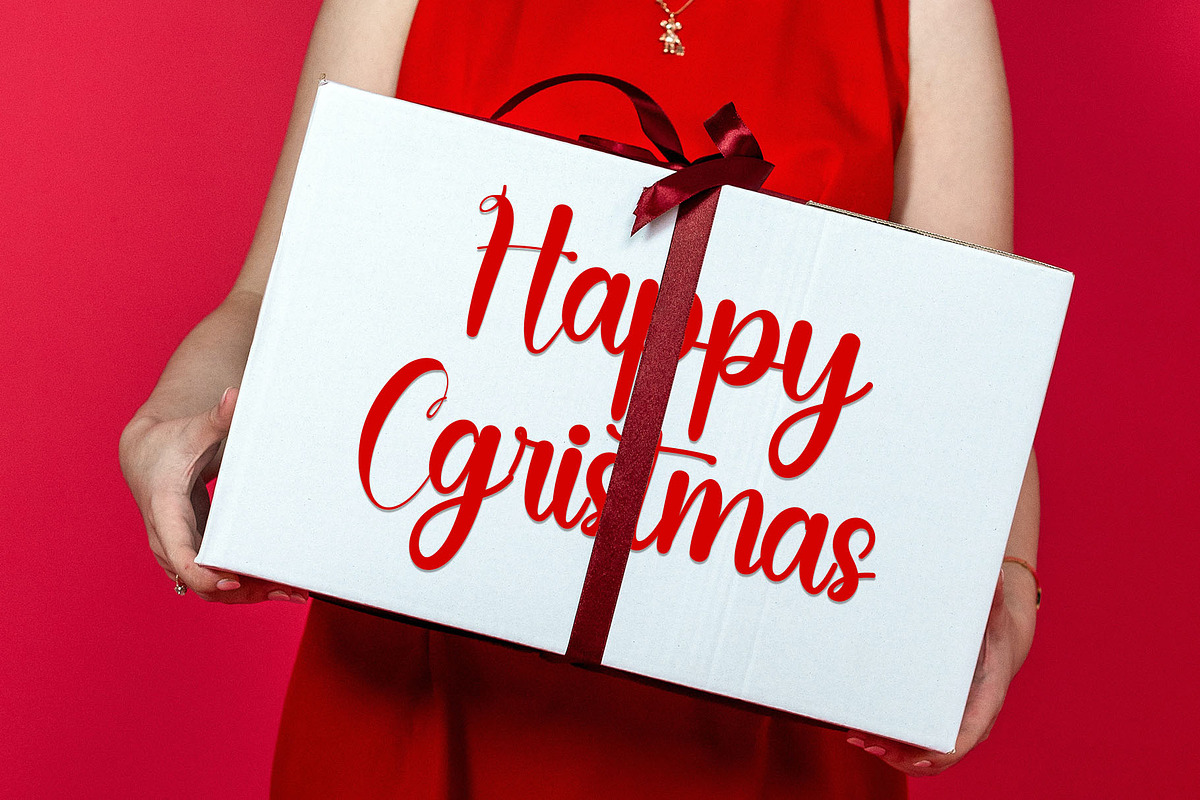 Smile, a Script Font by FreshTypeINK (Photo 1 of 8)