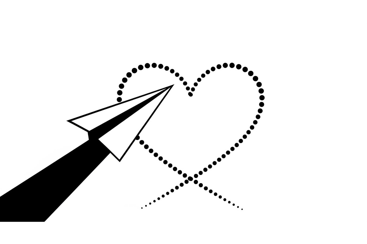 Paper Airplane Heart SVG Bundle, an Illustration by jahid234 (Photo 15 of 31)