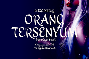 Orang Tersenyum Script Playful Font