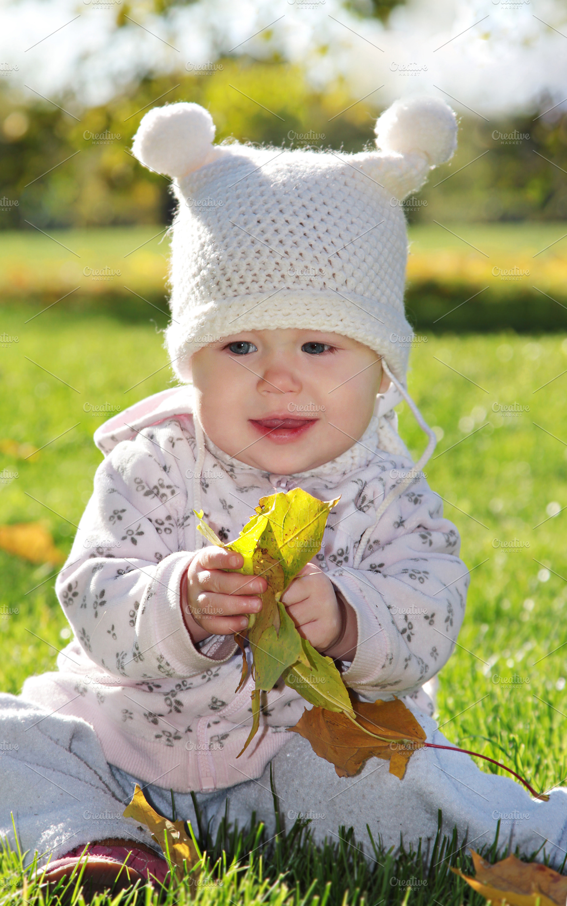 Baby in the park, a Photo by saiko3p