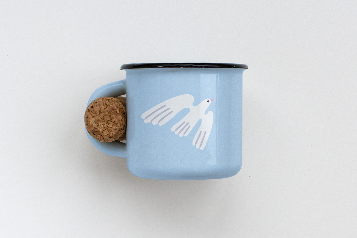 Birds: doves, pigeons fly in sky set, an Animal Illustration by Good Studio (Photo 4 of 4)