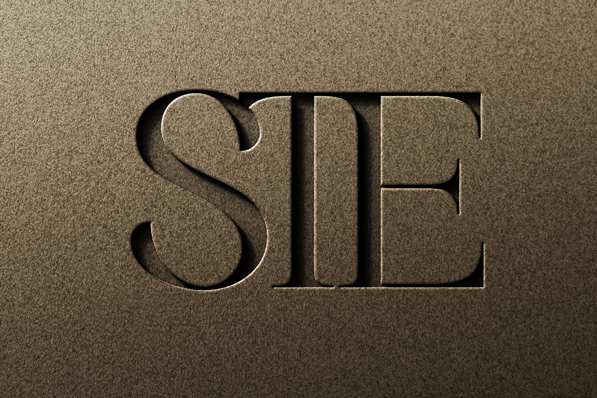Bigalfia - An Elegant Modern Serif, a Serif Font by Qweera Studio (Photo 7 of 11)
