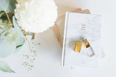 Styled desktop with usb containing styled, marble, and usb