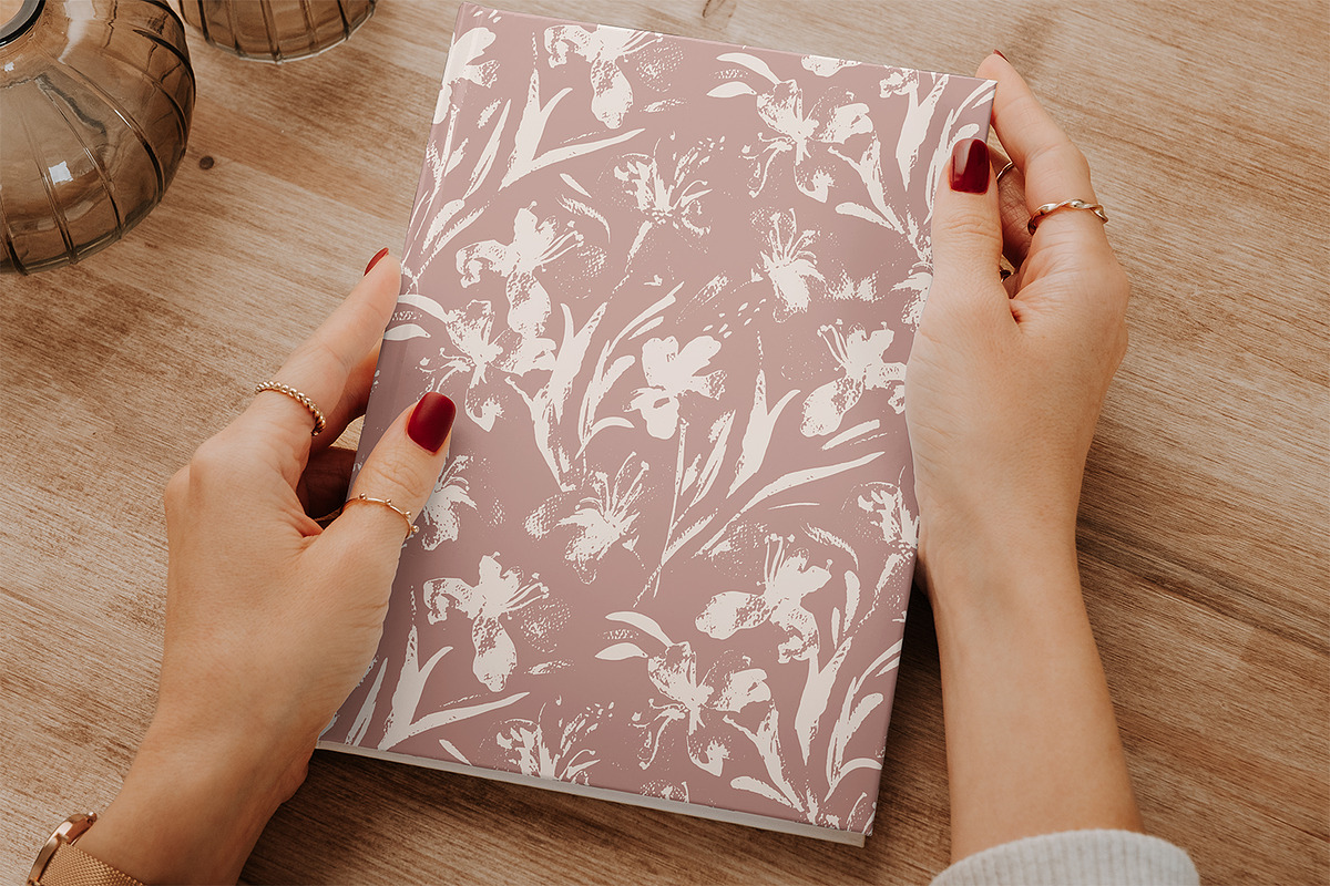 Sketched Floral, a Pattern Graphic by MalyskaStudio (Photo 8 of 12)