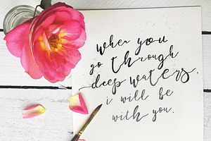 ArrowScript Font & Watercolor Bonus