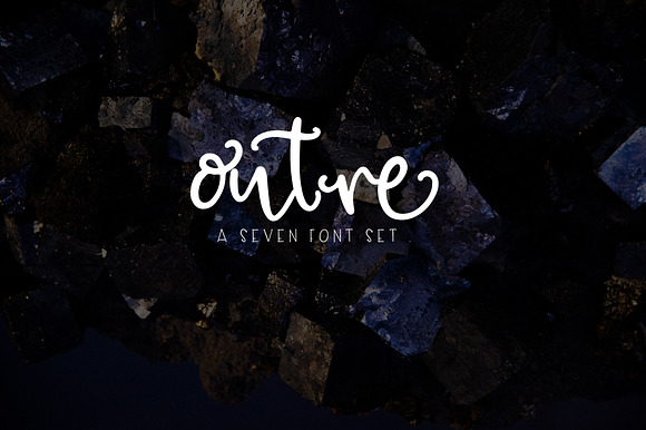 Outre - 7 Font Set preview 8