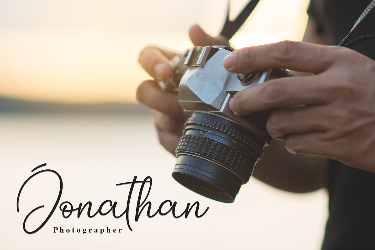 Vintage Smothies | Script Font, a Handwritten Font by Scratchones (Photo 3 of 8)