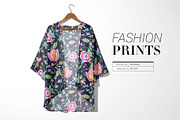 Chintz Indien Watercolour Floral, a Pattern Graphic by TSTUDIO (Thumbnail 15 of 15)