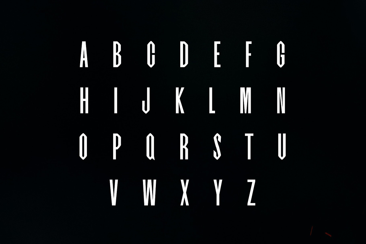 Isaac Display Font Family preview 2