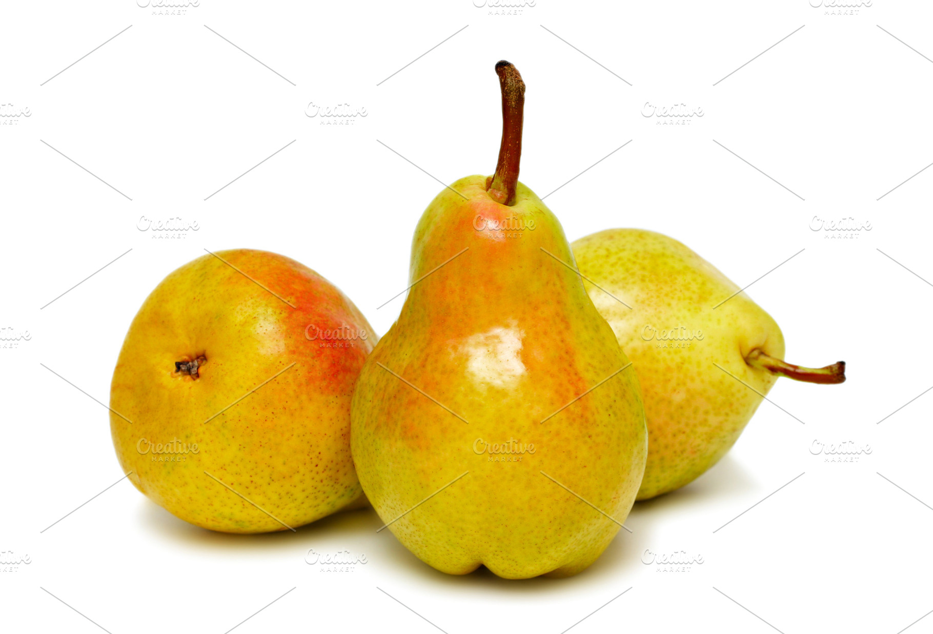 Three ripe pears, a Photo by saiko3p