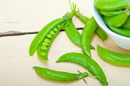 hearthy fresh green peas, a Photo by keko64