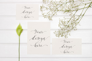 Mockup. Cards and flowers