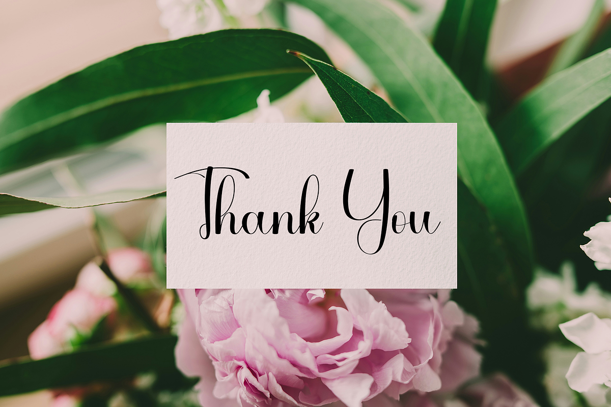 Cute Signature, a Handwritten Font by FreshTypeINK (Photo 7 of 8)