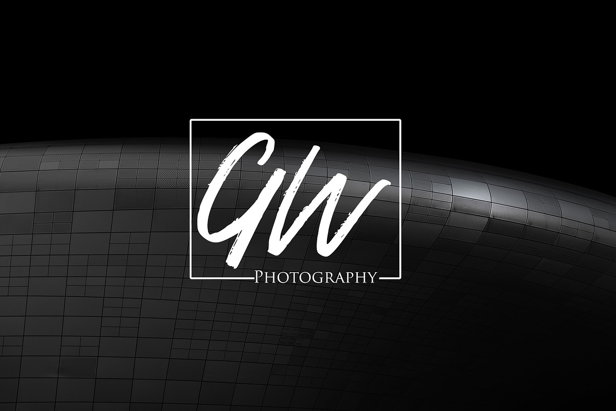 Hariston - Classy Signature Font preview 2