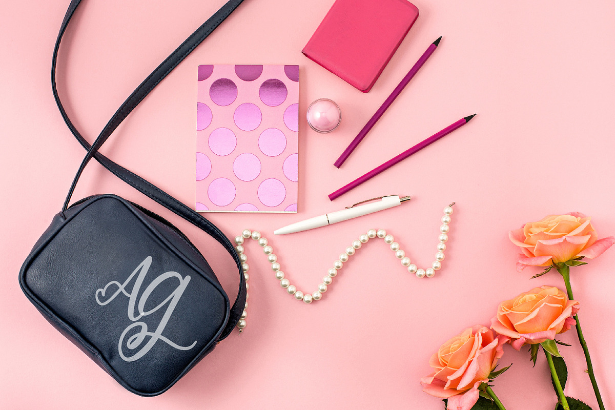 Happy Pen - Monogram Font preview 4