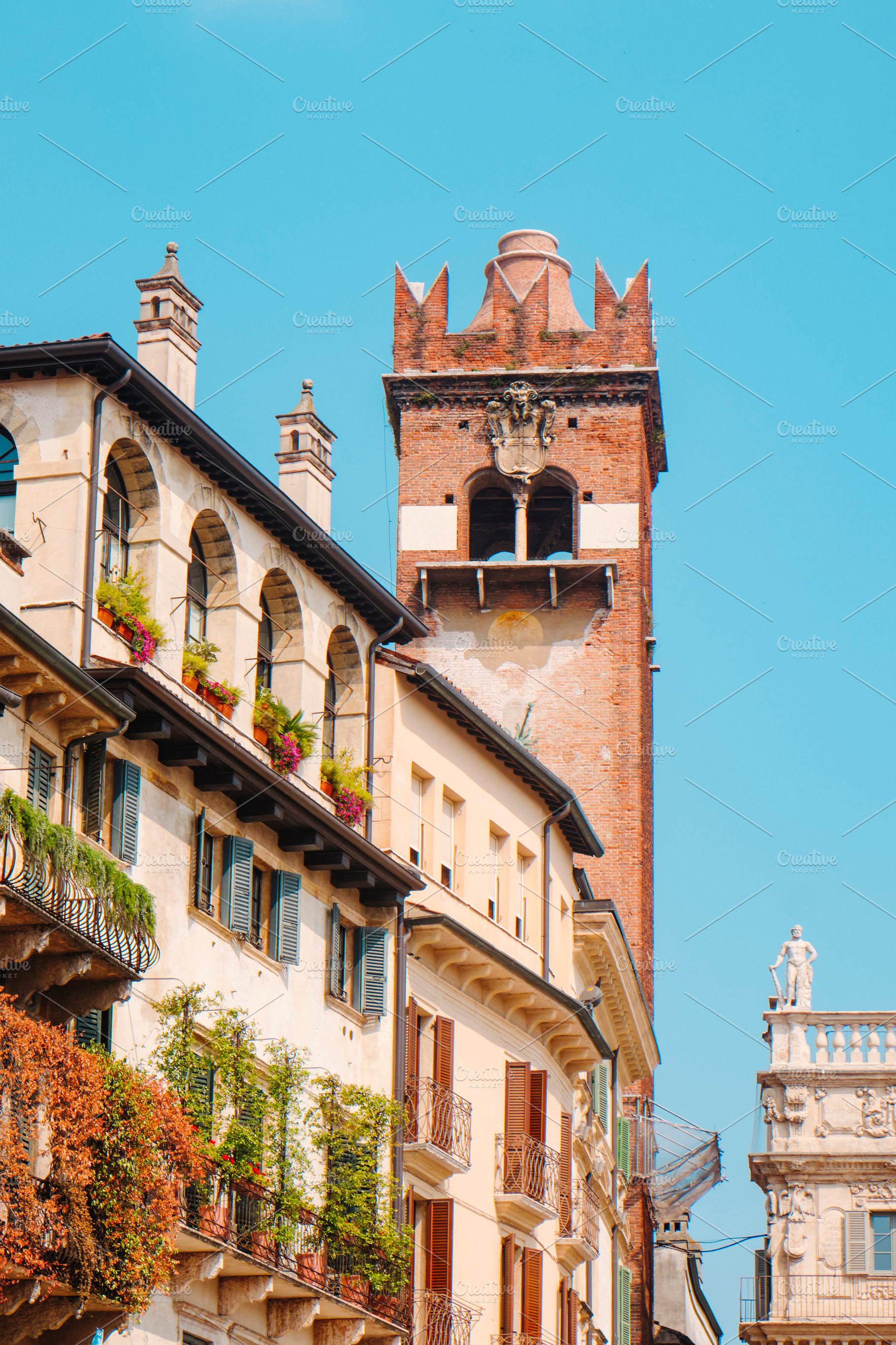 the Torre del Gardello tower in Verona, Italy, a Photo by Nito