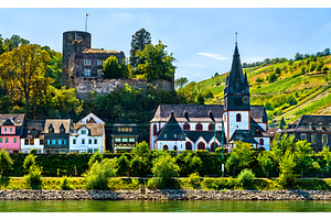 Heimburg Castle above Niederheimbach, an Architecture Photo by Leonid Andronov