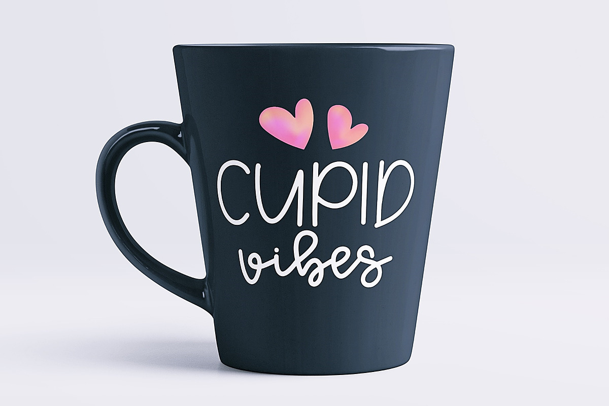 Holly Kissed - Cute script font, a Handwritten Font by BitongType (Photo 4 of 10)