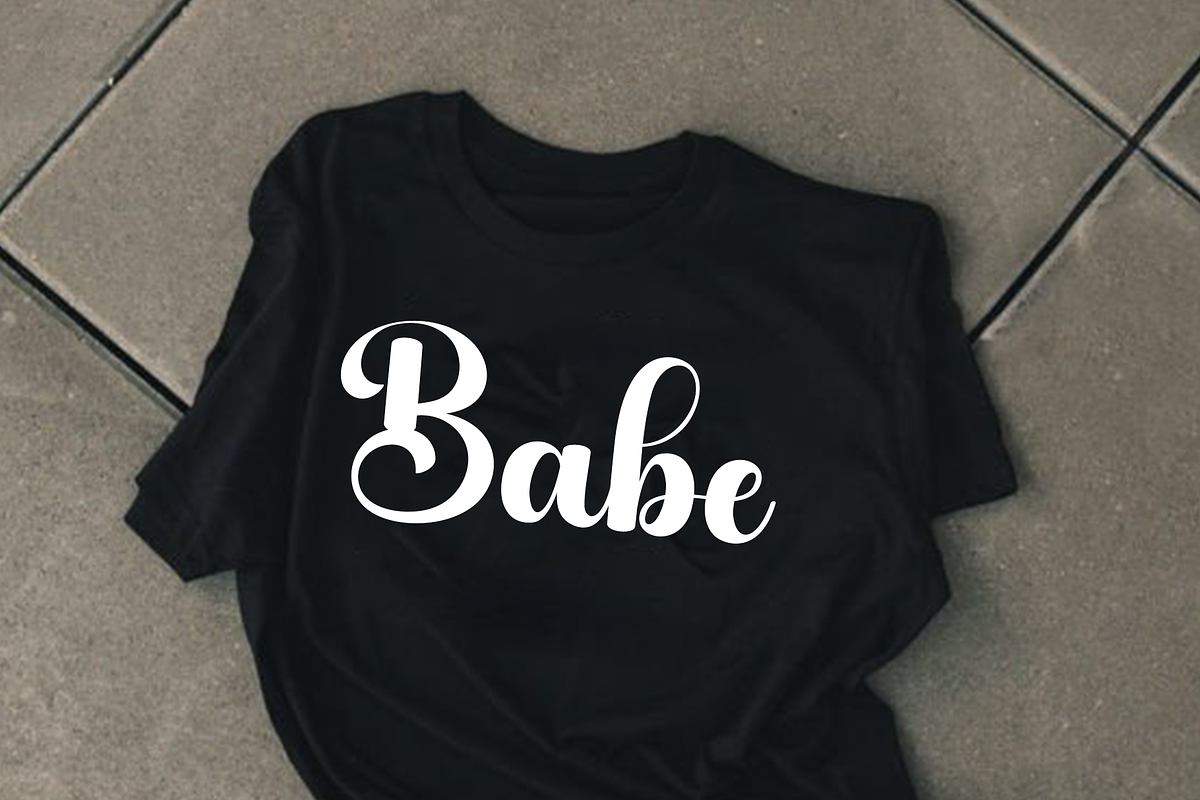 Baby Beauty, a Handwritten Font by InermediaSTUDIO (Photo 5 of 8)
