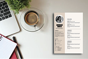 MODERN RESUME TEMPLATE (R4), a Resume Template by dulchaer29 (Thumbnail 1 of 4)