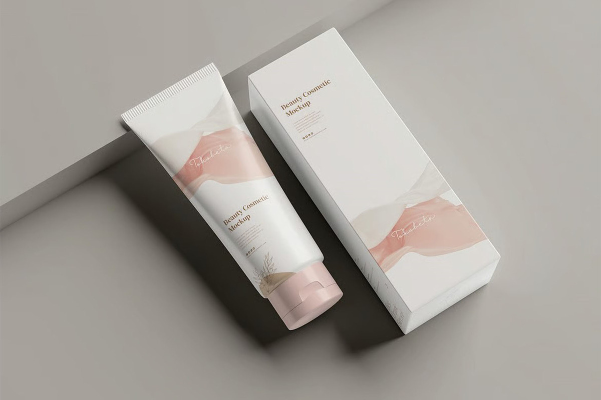 Packaging Cosmetic Mockup, a Packaging Mockup by zippypixelstudio (Photo 7 of 7)