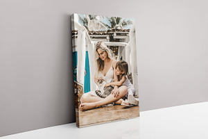 Portrait Canvas Ratio 2x3 Mockup 04