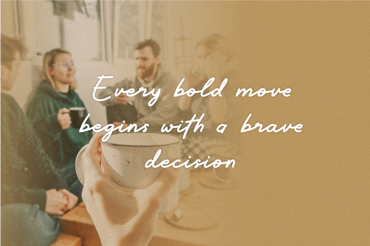 Santalina - Signature Monoline, a Script Font by TrimStudio (Photo 7 of 11)