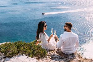 Honeymoon. Wedding travel