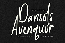 Dansols Avenquor Handwritten Font