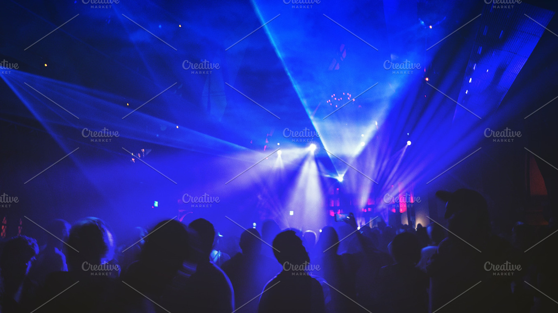 Dancing to the DJ in the Lights, an Arts & Entertainment Photo by Solefield