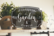 Charming Provence, a Script Font by Larin Type Co. (Thumbnail 7 of 10)