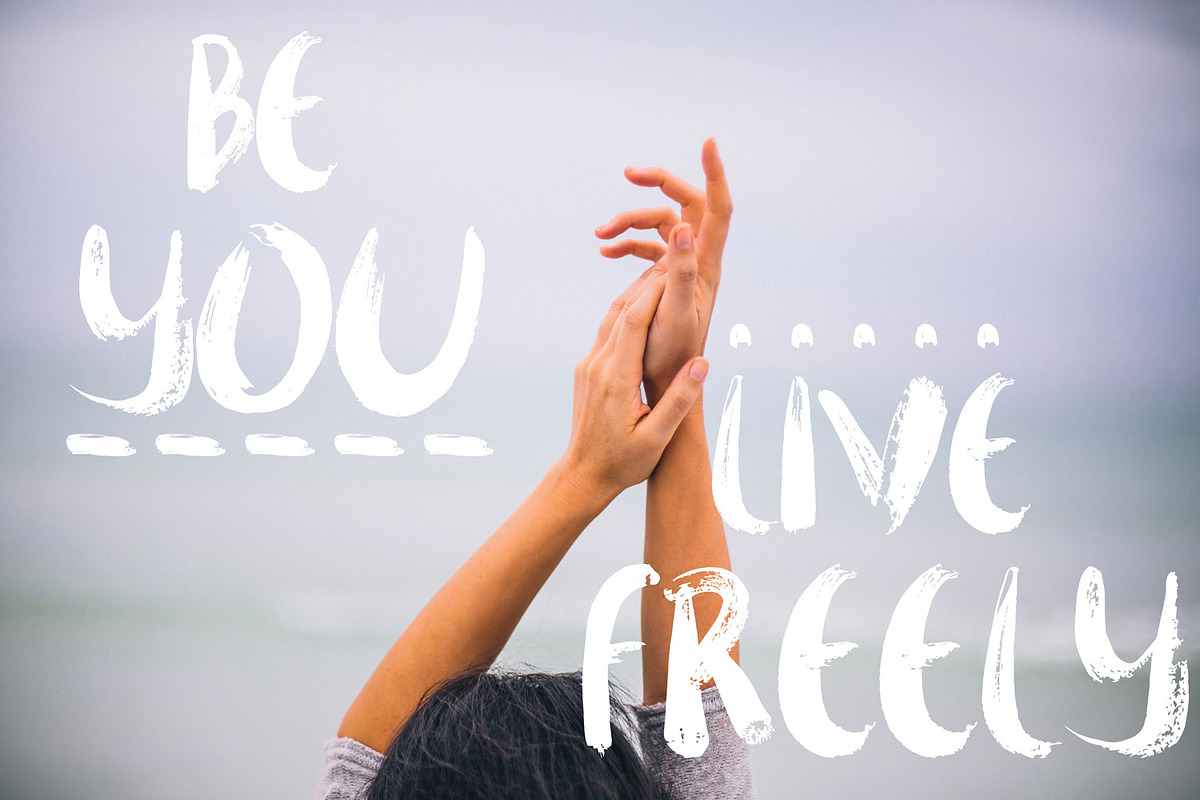Fiona Brush, A Hand-Painted Font preview 2