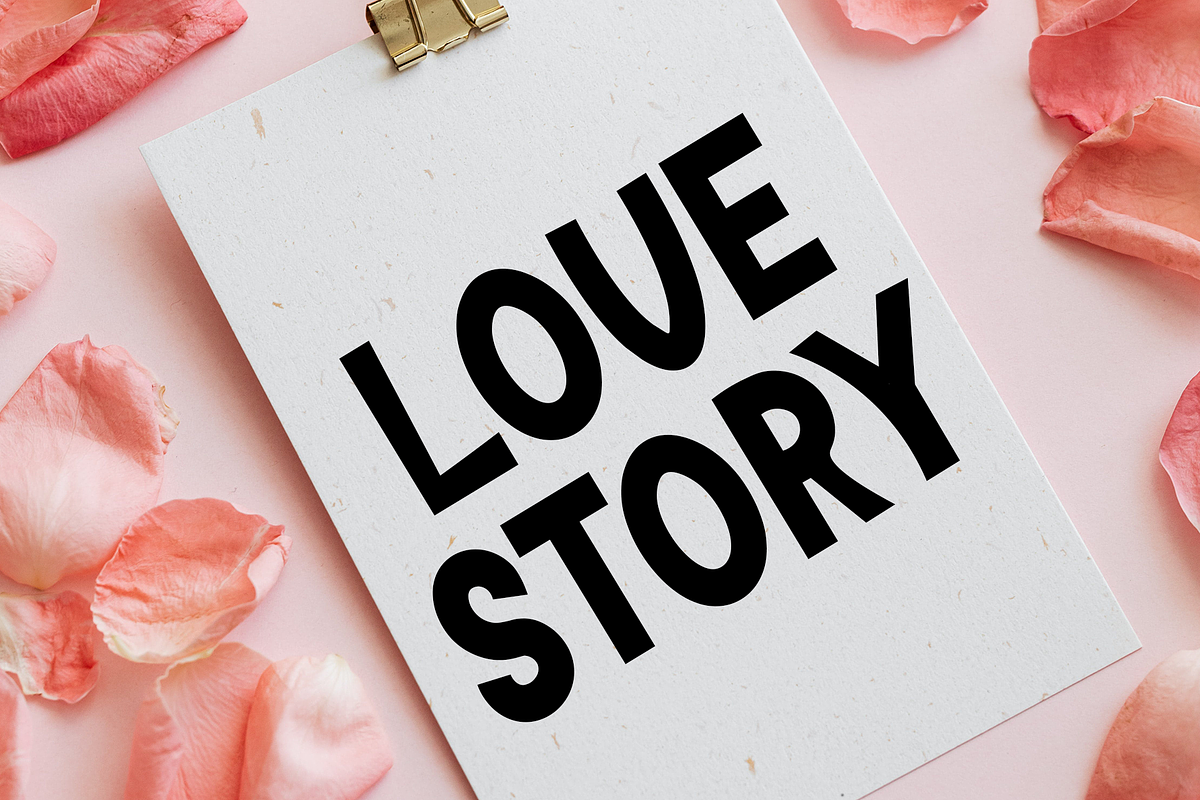 Simple Design, a Handwritten Font by FreshTypeINK (Photo 6 of 8)