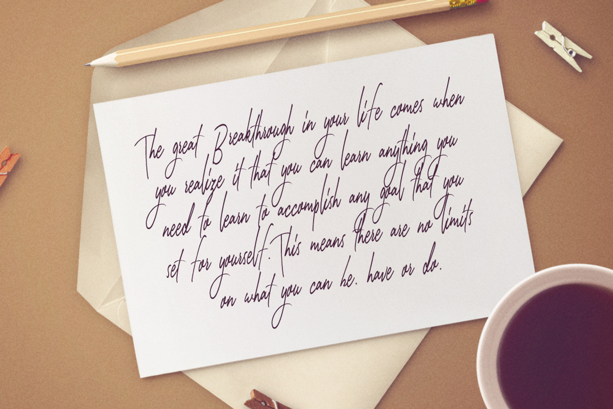 Smitten Script preview 3